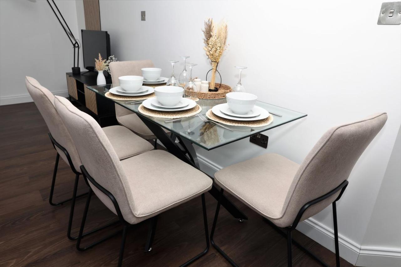 Watford Luxury 1 Bed Flat - Free Parkingアパートメント エクステリア 写真