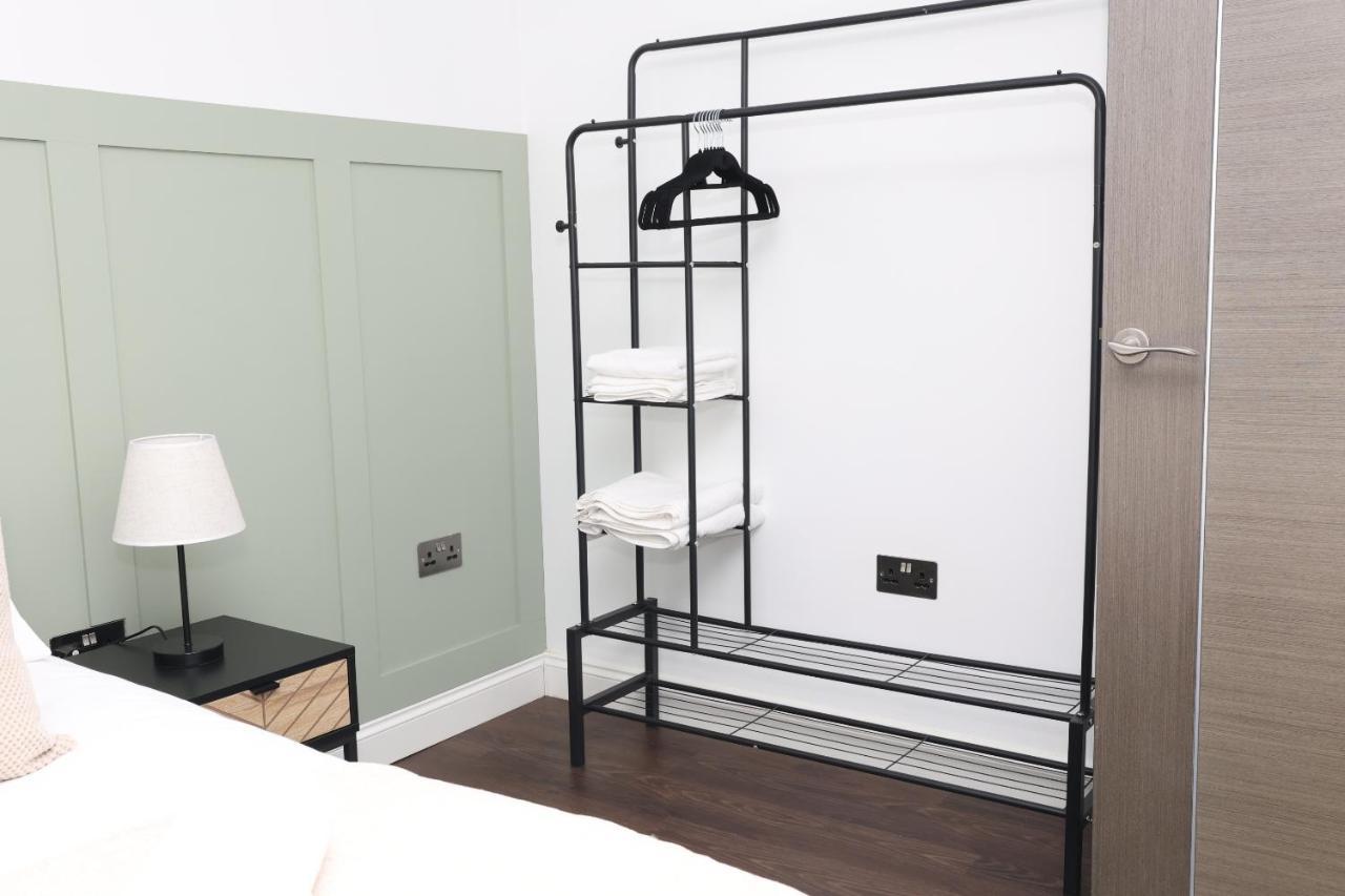 Watford Luxury 1 Bed Flat - Free Parkingアパートメント エクステリア 写真