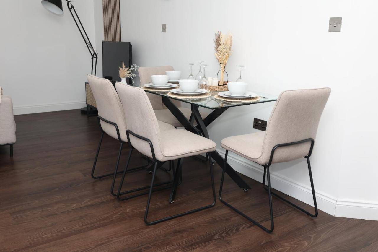 Watford Luxury 1 Bed Flat - Free Parkingアパートメント エクステリア 写真